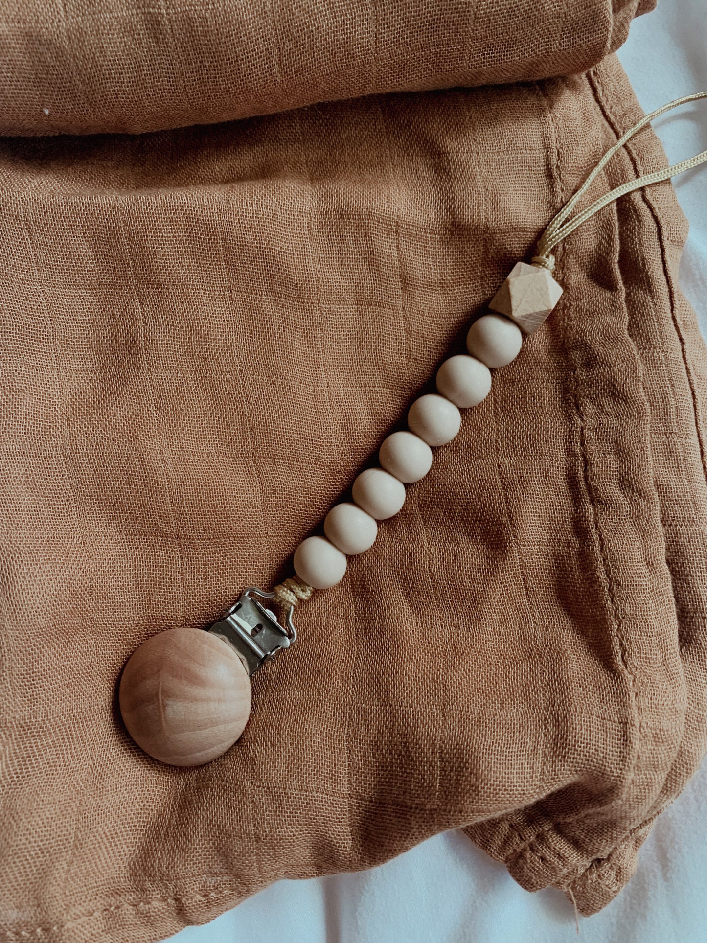 Beige | Pacifier Chain || Dummy Clip