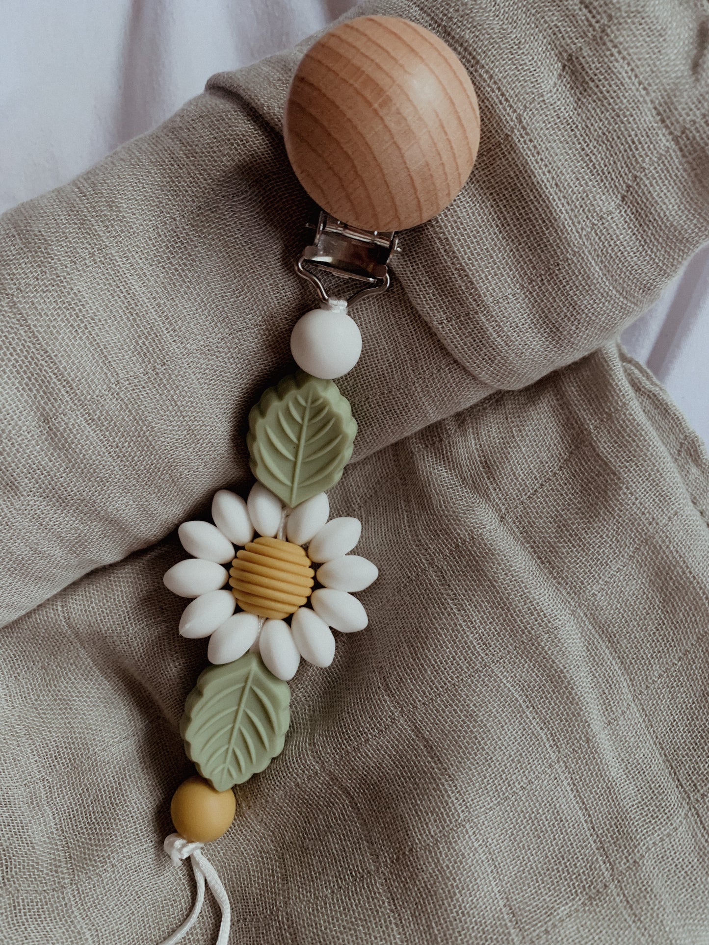 Cream Sunflower | Pacifier Chain || Dummy Clip