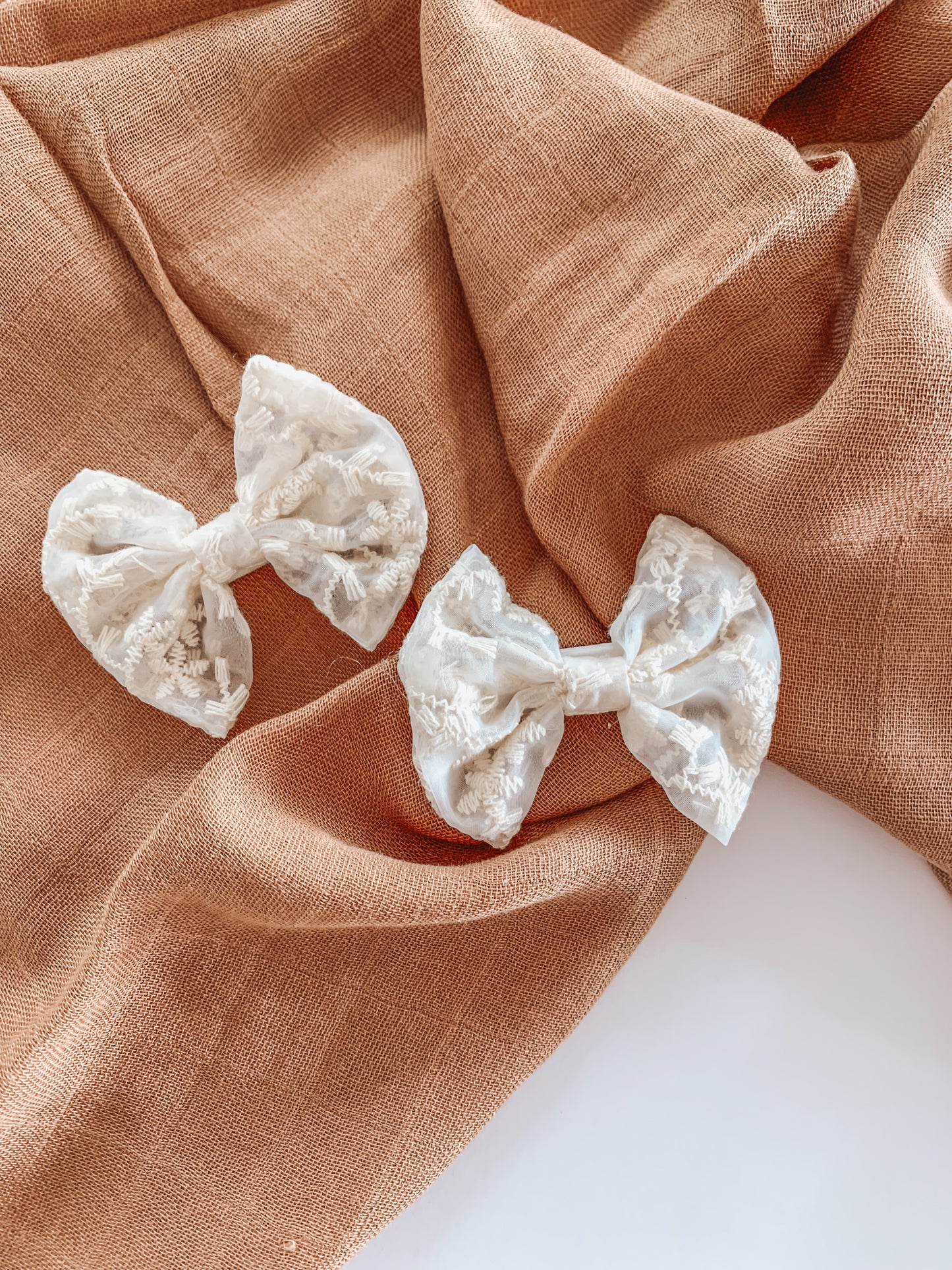 Cream Embroidery | Bow Hair Clips